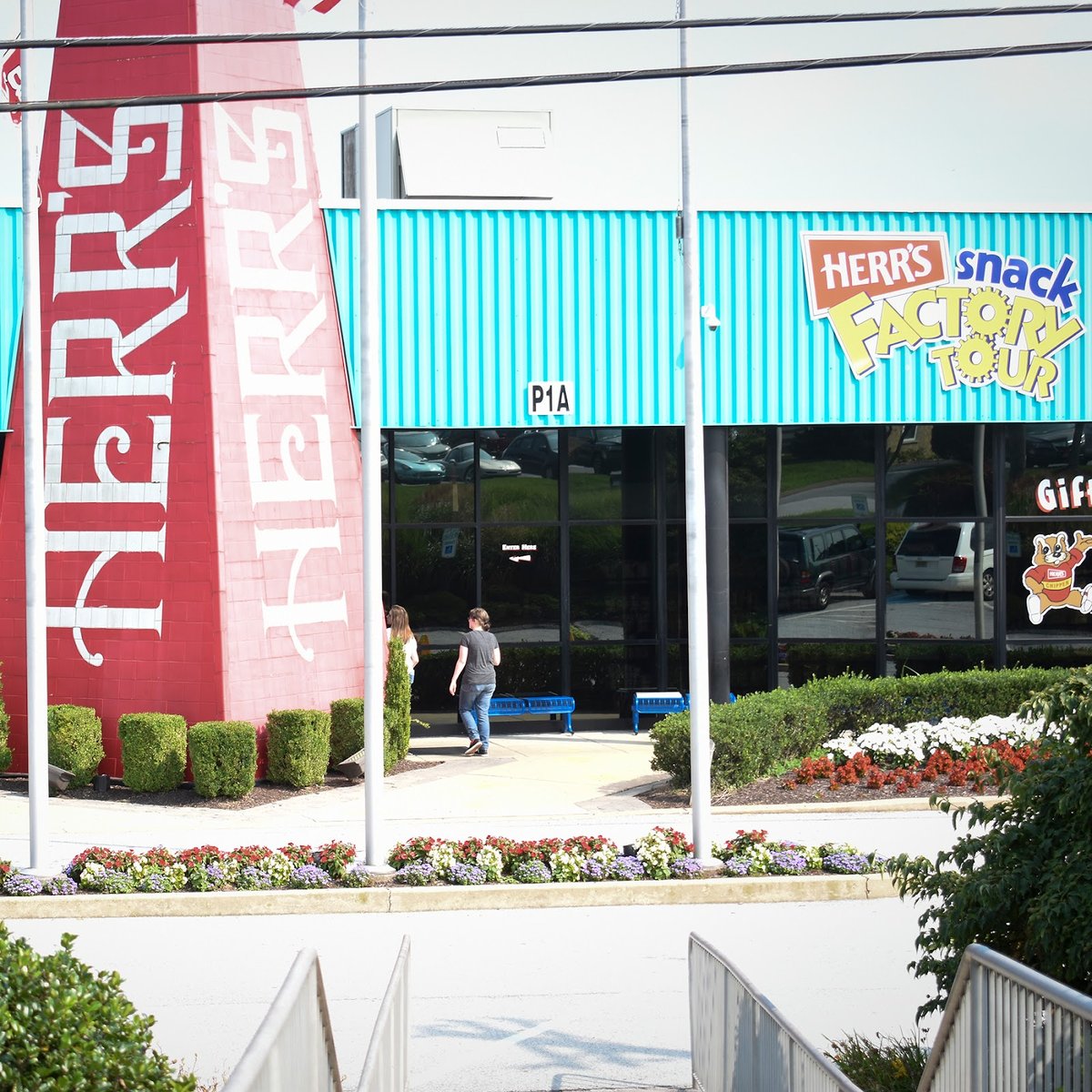 Herr’s Snack Factory Tour | Playeasy