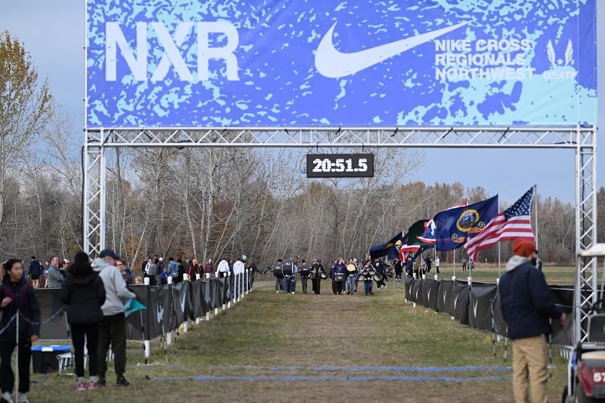 Nike cross northwest sales
