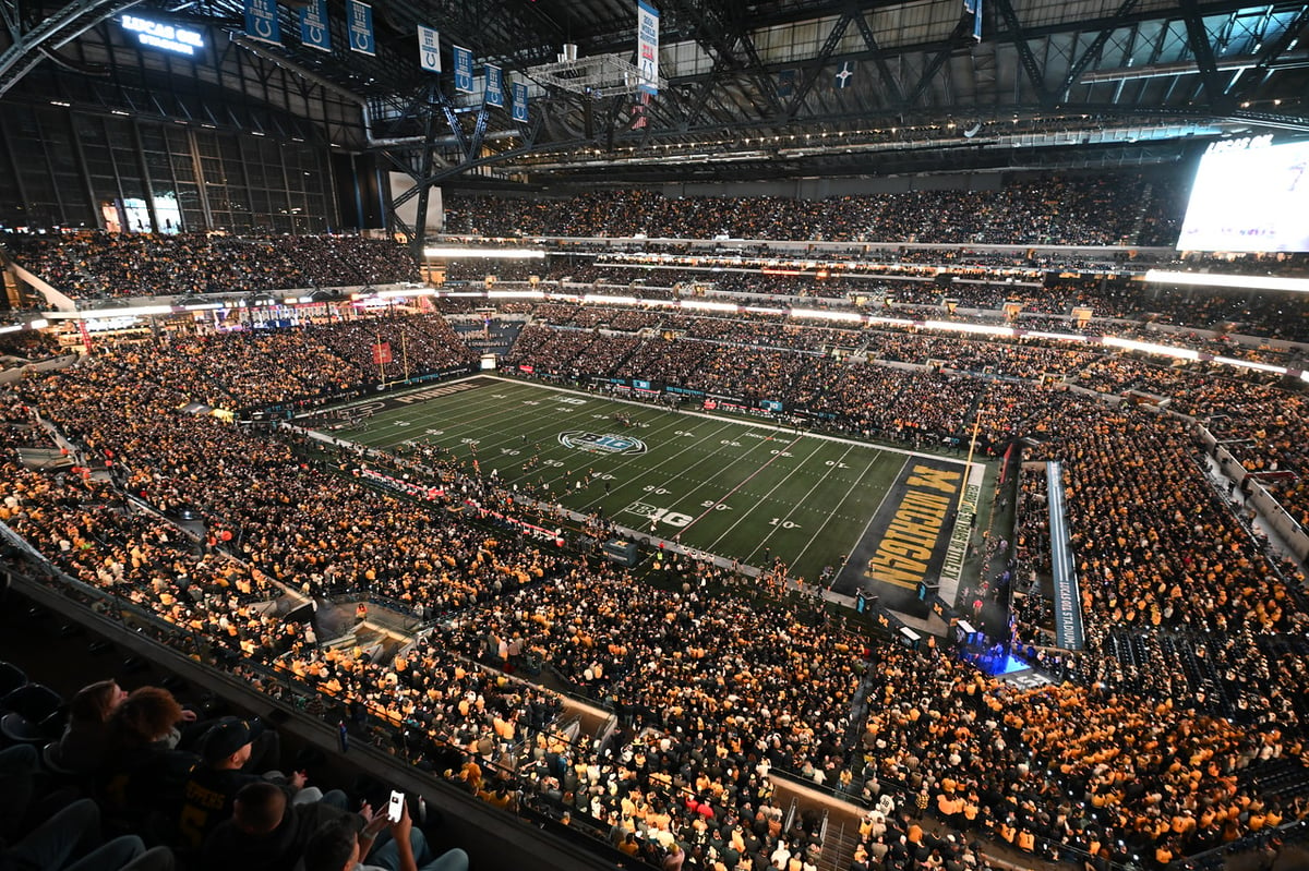 Big Ten Football Championship Game at Lucas Oil Stadium 