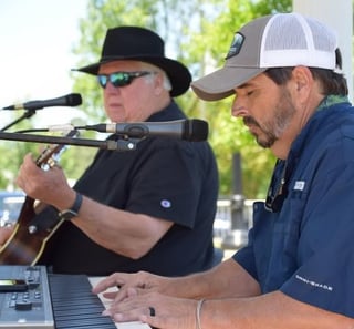 Fall Noon Tunes at Courthouse Square