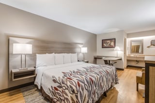 Red Roof Inn-West