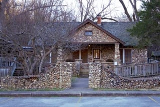 Petit Bistro Restaurant