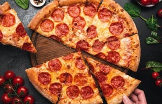 Luca's pizza & grill