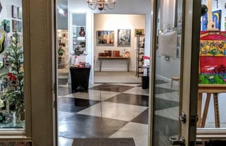Art On Main Gallery And Gifts