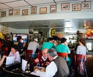 Liuzza's by the Track