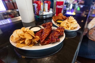 Pluckers Wing Bar