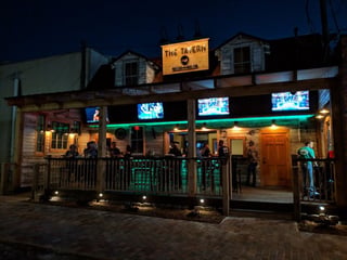 The Tavern Ribs and Rolls