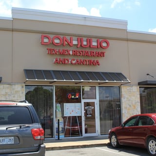Julio's Tex-Mex Restaurant, Restaurant & Cantina