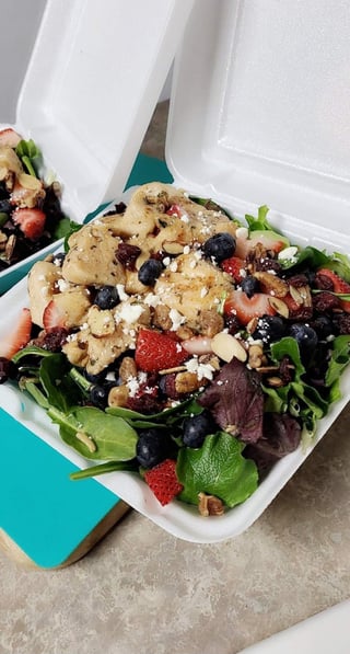 Ashley 's Juice &Salad Bar