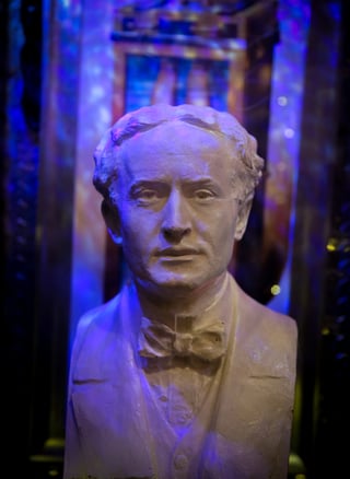 Houdini Museum, Tour & Magic Show