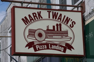 Mark Twain's Pizza Landing