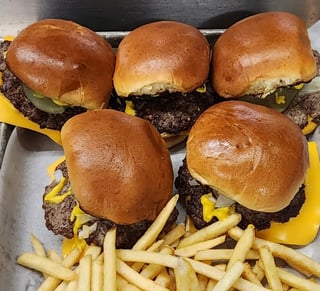 Benchwarmers Eatery & Sports