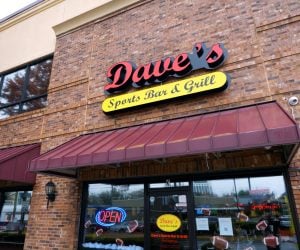 Dave's Sports Bar and Grill