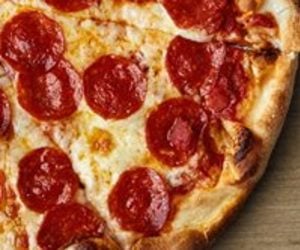 Johnny's New York Style Pizza