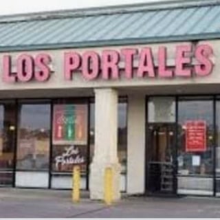 Los Portales
