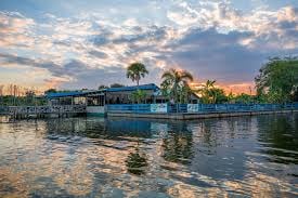 Tanners Lakeside Restaurant & Bar
