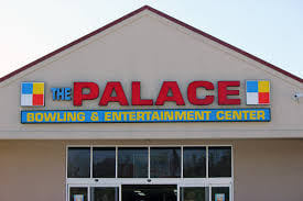 Palace Bowling & Entertainment Center