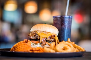 Stella's Bar & Grill