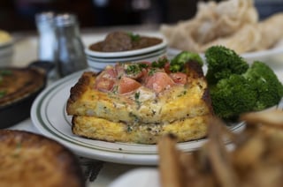 Elsie's Plate & Pie