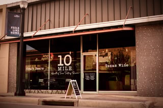 10 Mile Tasting Room & Craft Kitchen