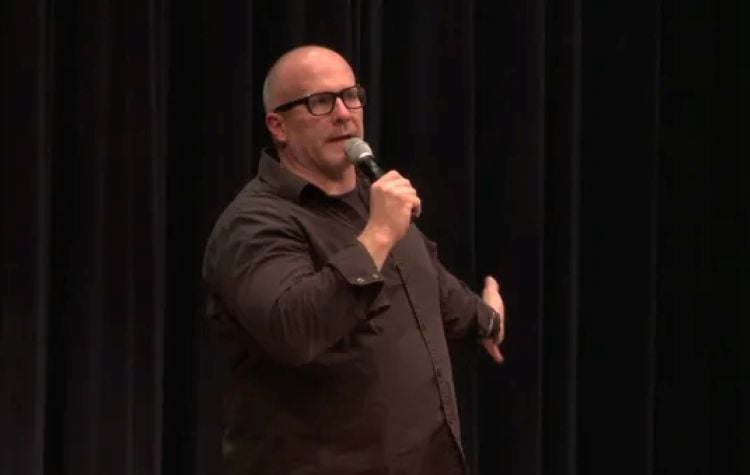 Comedian: David Dyer