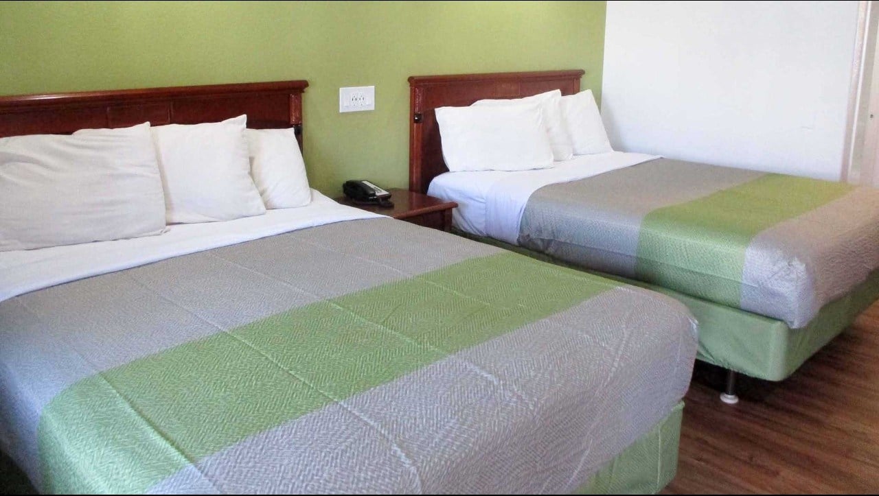 Motel 6 #9034
