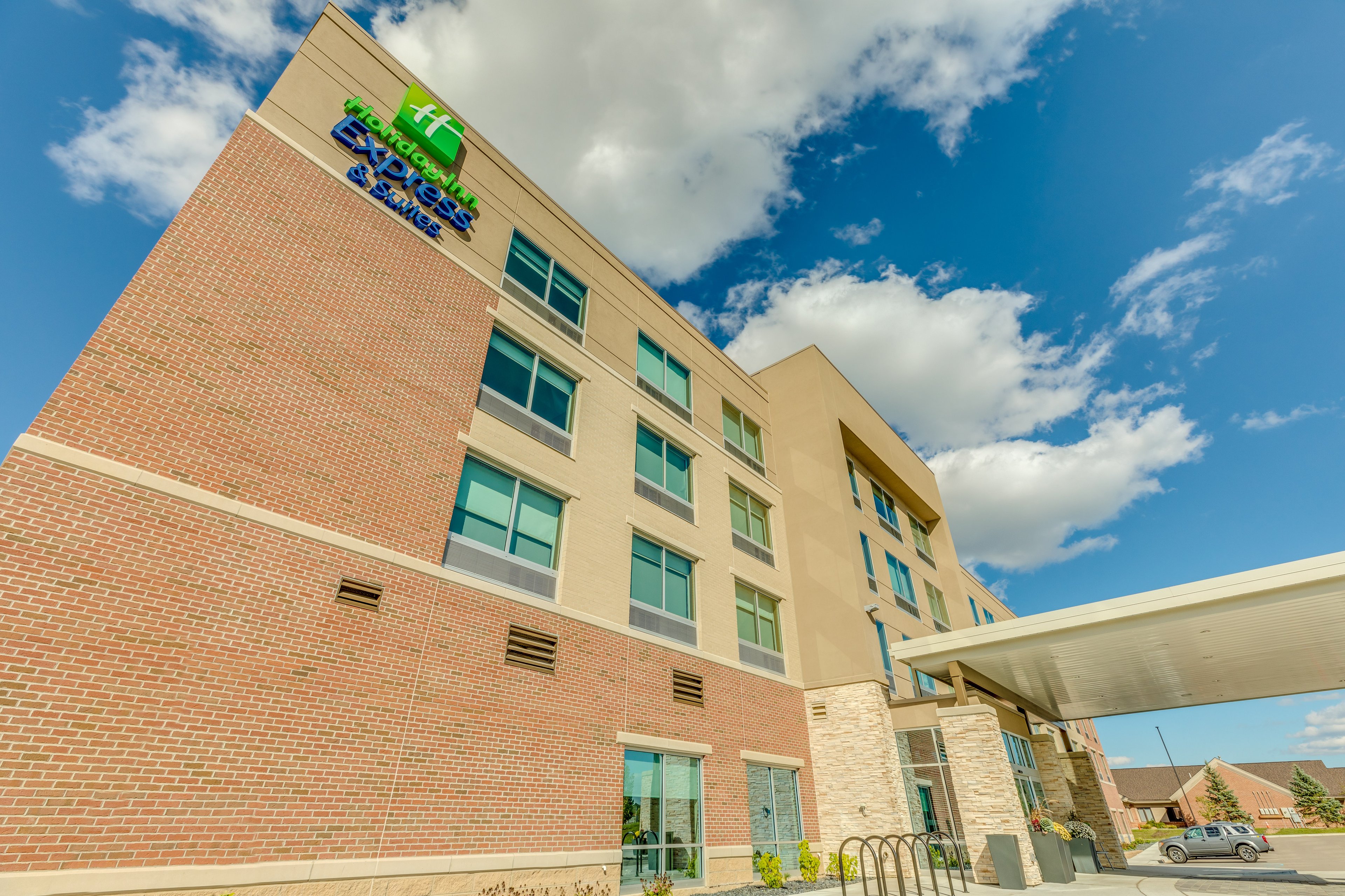 Holiday Inn Express Okemos - University Area