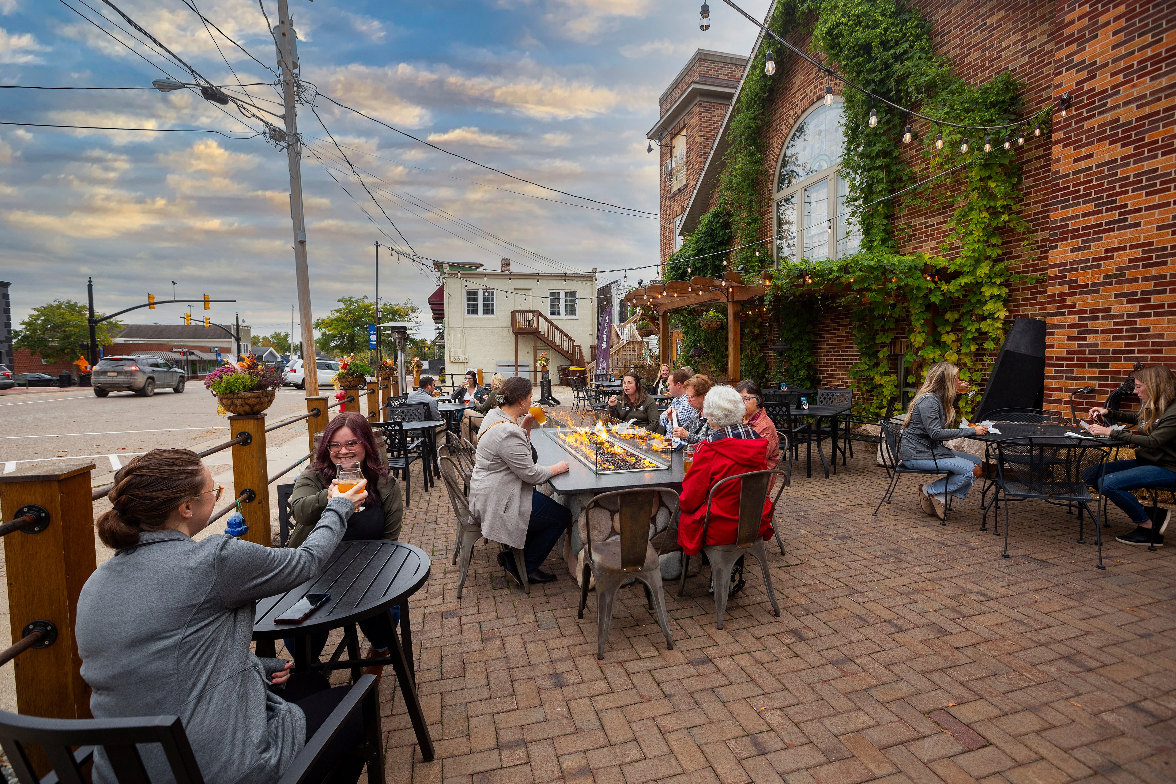 Looking Glass Brewing Company