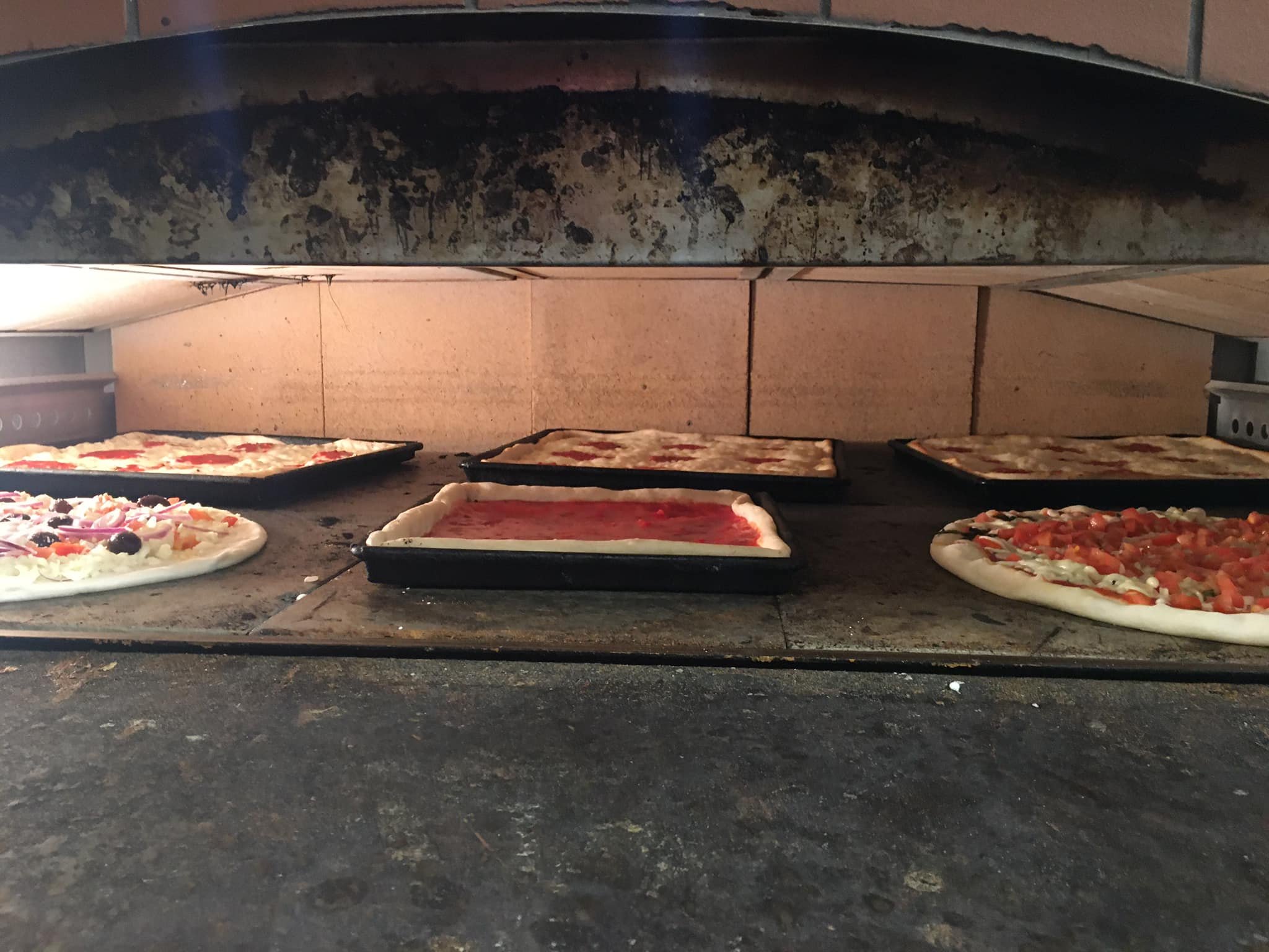 Candela's Pizzeria & Ristorante Italiano-Robius Road