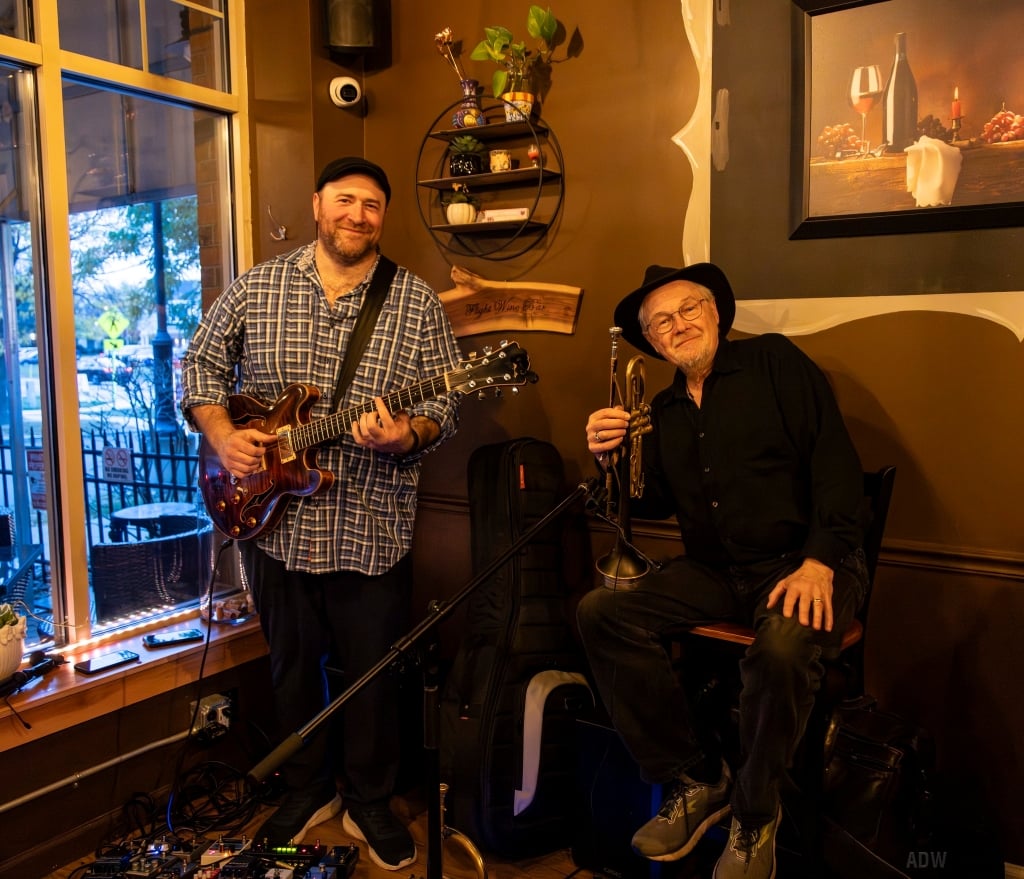 Live Jazz Feat. Mike Kaupa & Noah Shumway