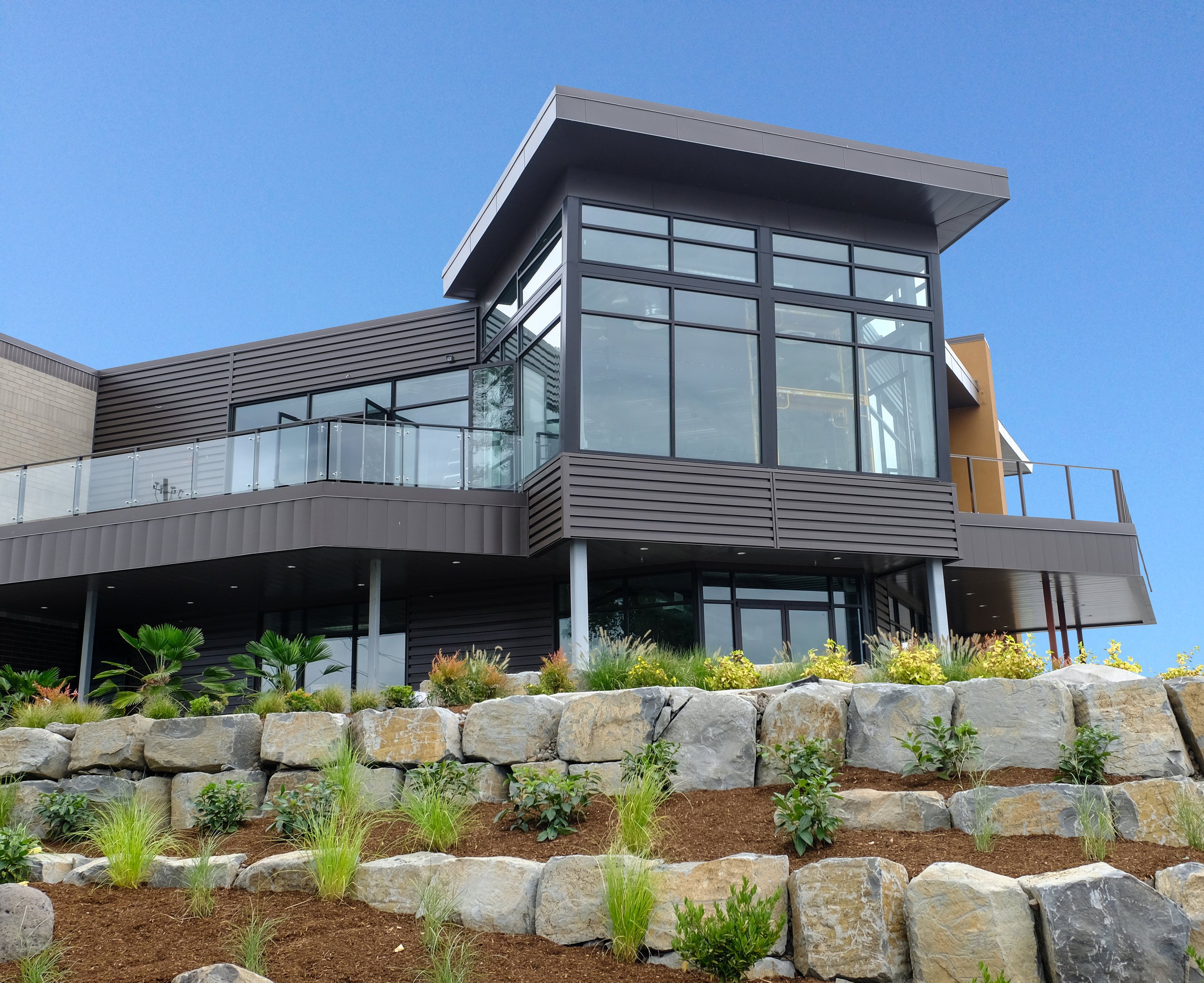 Black Pearl on the Columbia Event Center