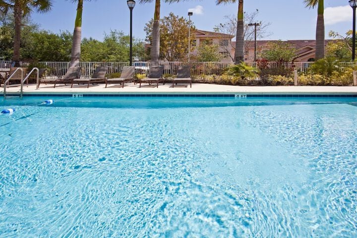 Holiday Inn Express West Palm Beach Metrocentre, an IHG Hotel
