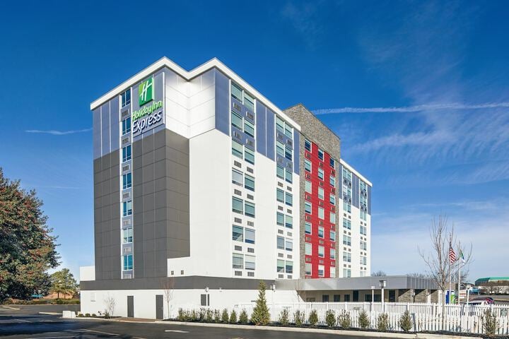 Holiday Inn Express Richmond - Midtown, an IHG Hotel