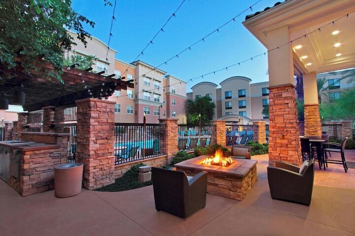 Residence Inn by Marriott Phoenix Glendale Sports & Entertainment District