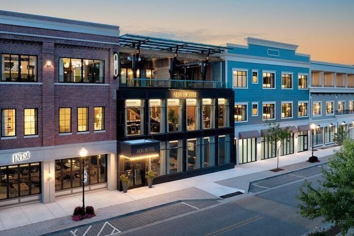 Ada Hotel