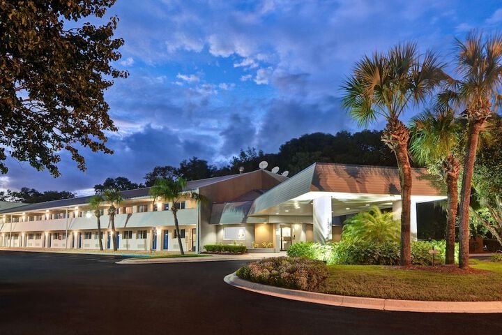 Studio 6 Extended Stay - Jacksonville, FL - Baymeadows