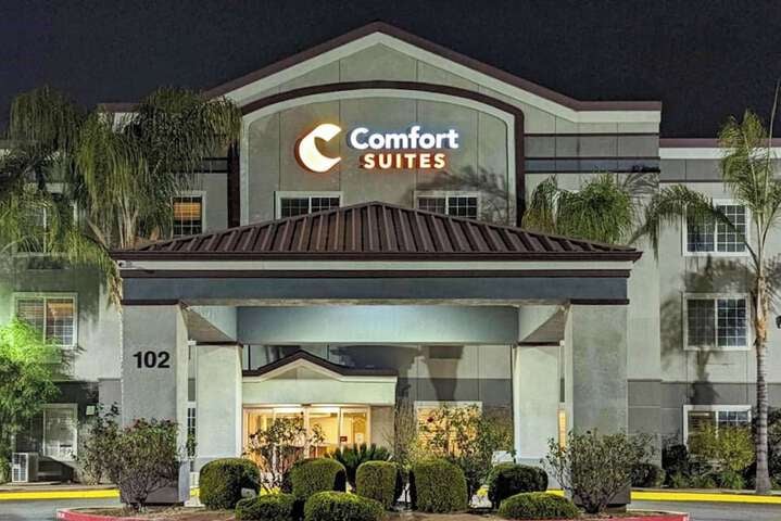 Comfort Suites Fresno River Park