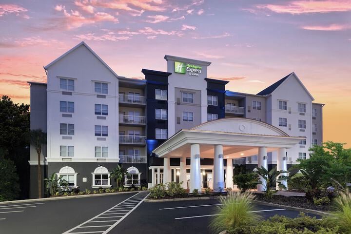 Holiday Inn Express & Suites Lakeland North - I-4, an IHG Hotel