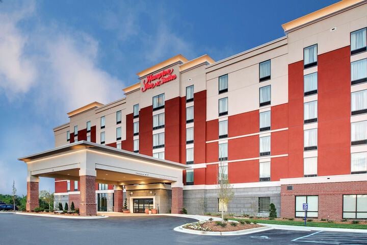Hampton Inn & Suites Greenville Airport