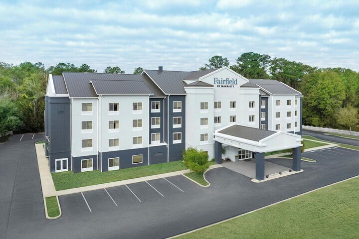 Fairfield Inn & Suites Lake City