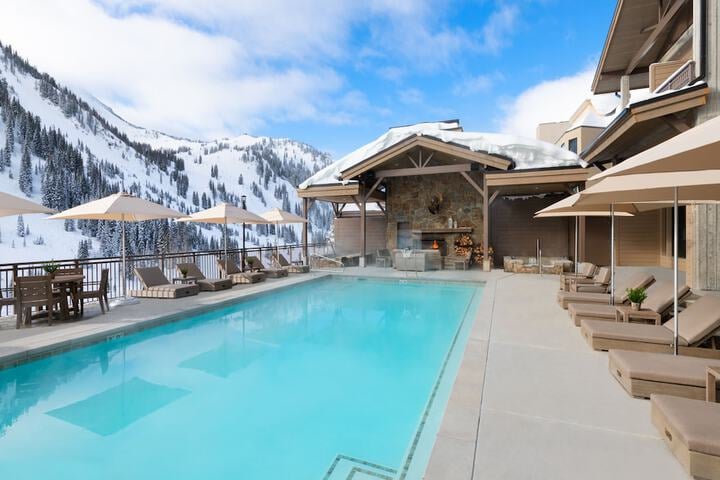Snowpine Lodge