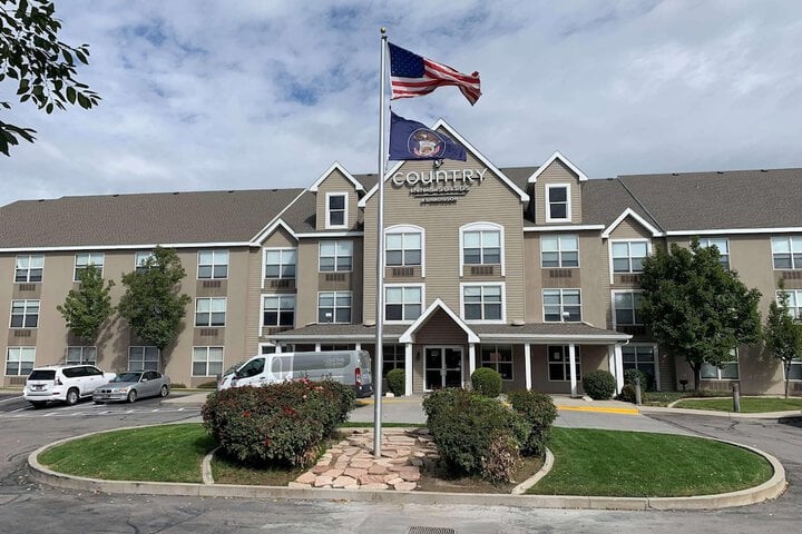 Country Inn & Suites by Radisson, West Valley City, UT