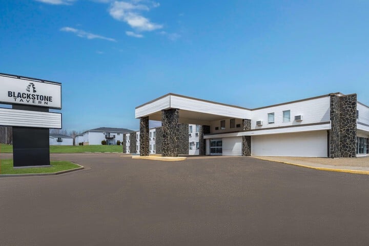 Days Inn by Wyndham Mandan Bismarck Area