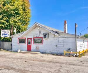 Archie's Sports Bar