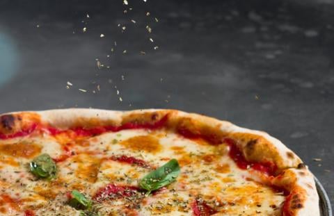Jan’s Village Pizza - Sheridan