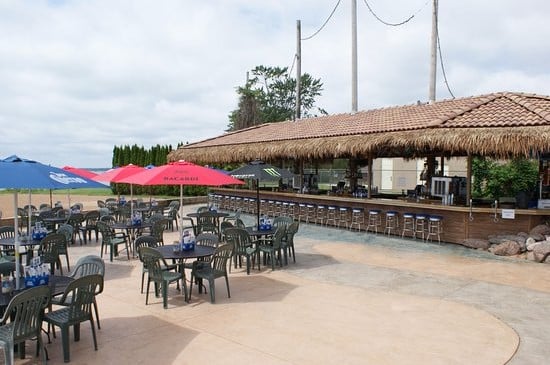 Waverly Beach Bar & Grille