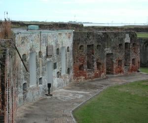Fort Pike