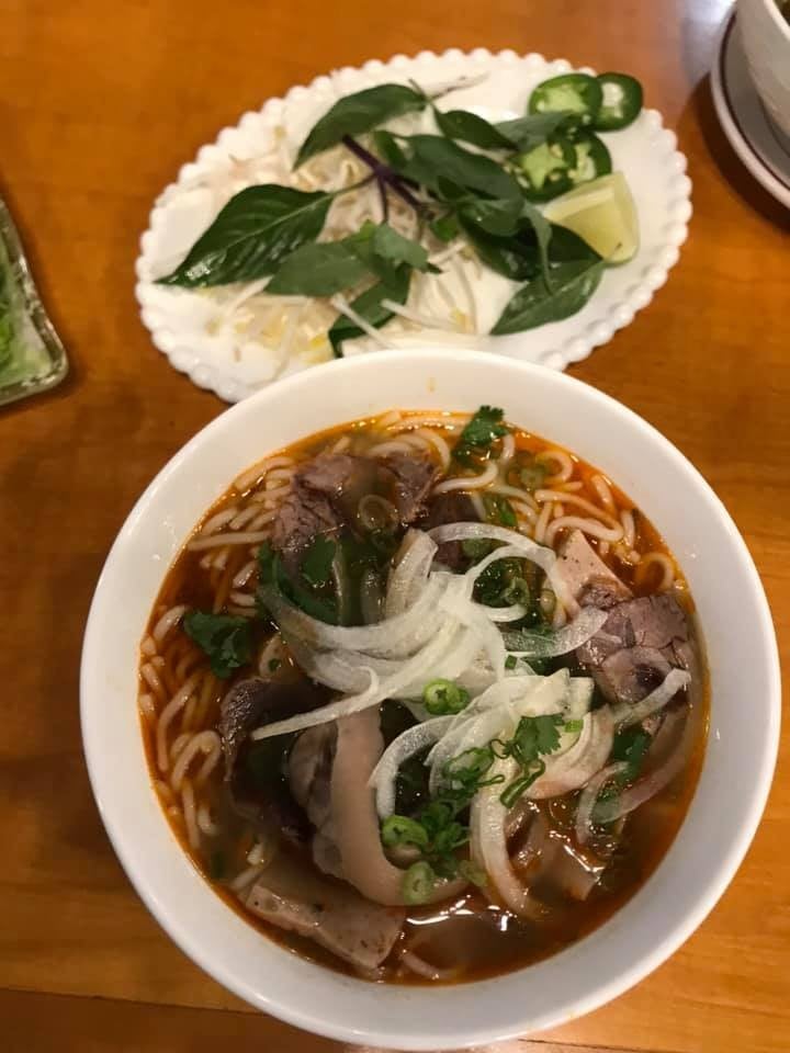 iPhở