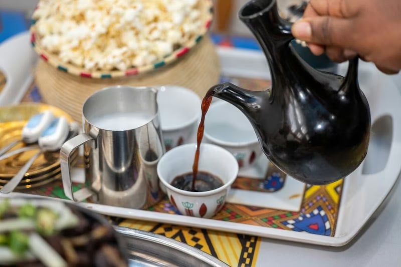 Langano coffee and Kurt bet