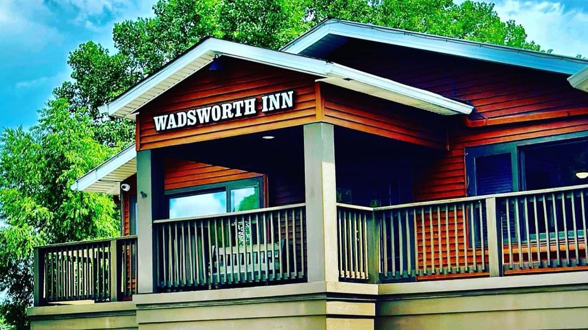 Wadsworth Inn Restaurant, Bar, & Private Events